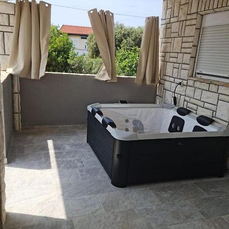 Apartment VI & La Electric Scooters Included Вир Экстерьер фото