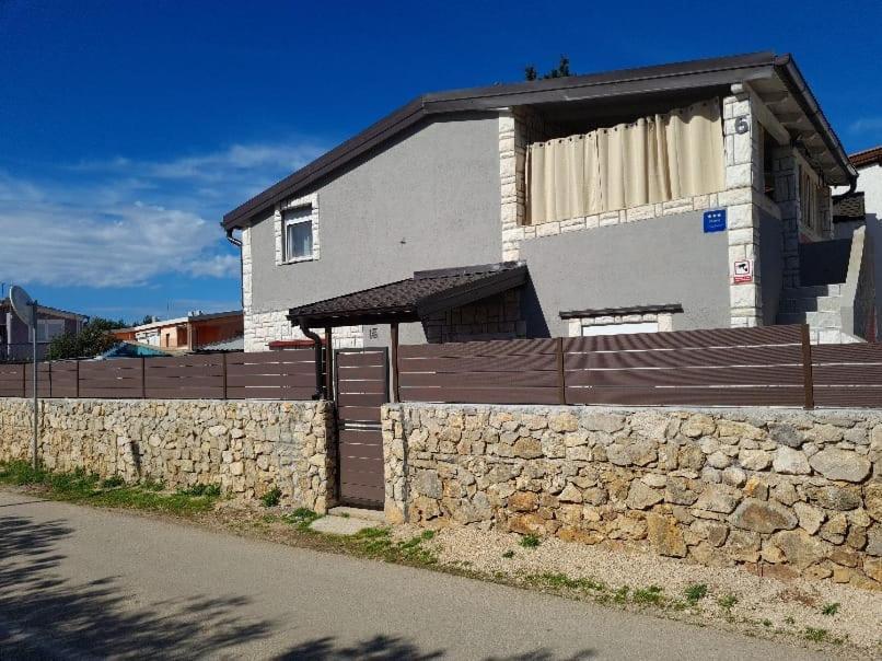 Apartment VI & La Electric Scooters Included Вир Экстерьер фото